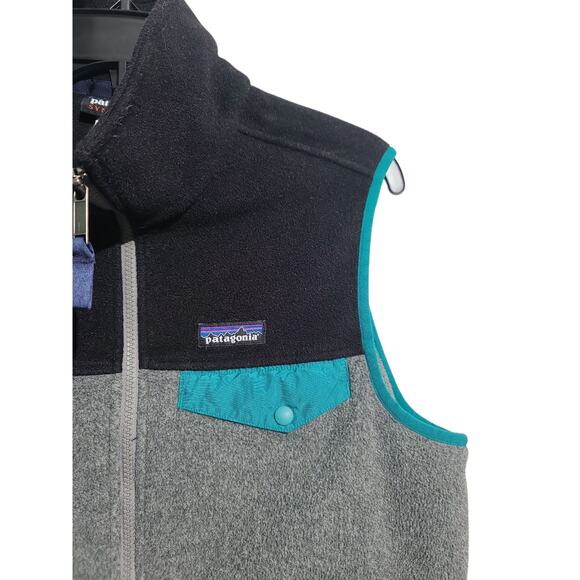 Patagonia Men's Lightweight Synchilla Snap-T Vest Black Gray Medium 25500 S15 - Picture 2 of 5